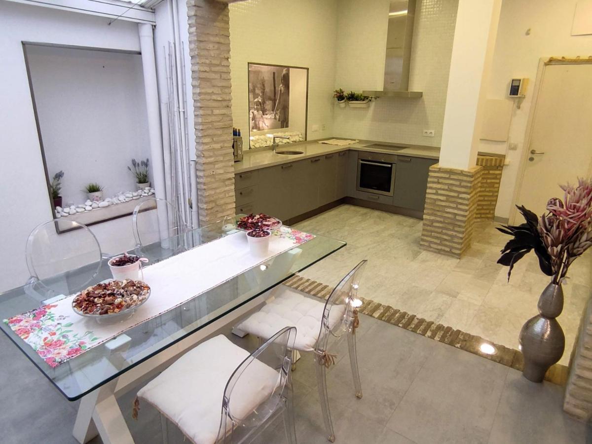 Apartamento Un Jardin En La Alfalfa - Kainga Homes Севилья Экстерьер фото