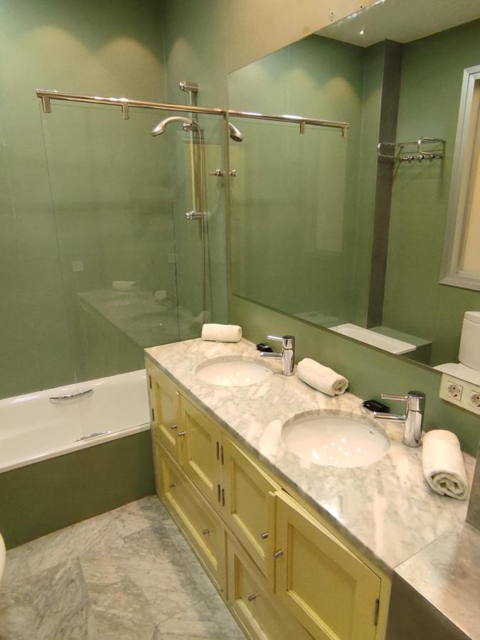 Apartamento Un Jardin En La Alfalfa - Kainga Homes Севилья Экстерьер фото